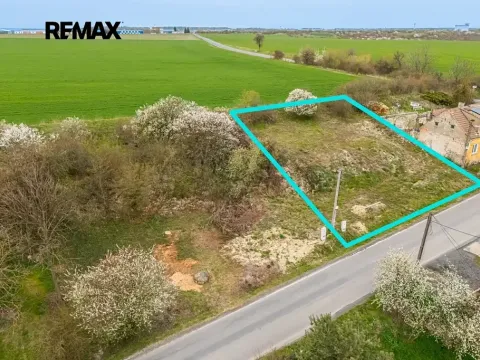 Prodej pozemku pro bydlení, Slaný, 656 m2