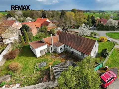 Prodej rodinného domu, Bečváry, 100 m2