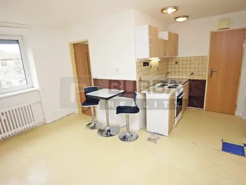 Pronájem bytu 2+kk, Neratovice, 28 m2