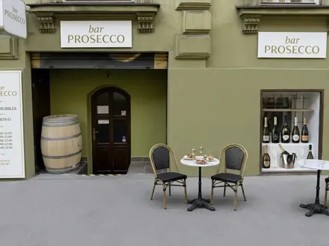 Pronájem restaurace, Praha - Vinohrady, Americká, 75 m2