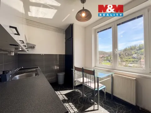 Pronájem bytu 1+1, Benešov nad Ploučnicí, Děčínská, 33 m2