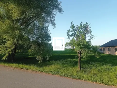 Prodej pozemku pro bydlení, Dubčany, 704 m2