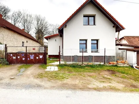 Prodej rodinného domu, Hradešín, 207 m2