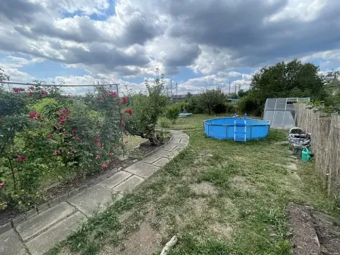 Pronájem zahrady, Praha - Strašnice, Dolínecká, 400 m2
