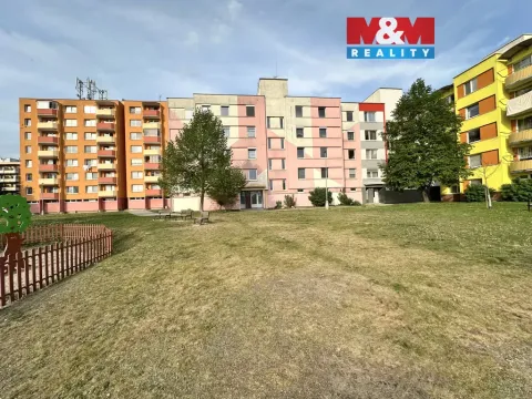 Prodej bytu 3+1, Týn nad Vltavou, náměstí Mládeže, 72 m2