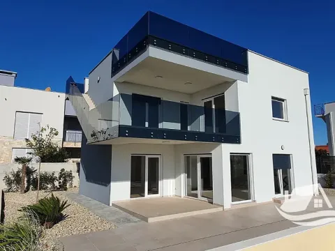 Prodej vily, Privlaka, Chorvatsko, 220 m2