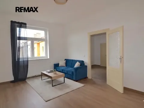 Pronájem bytu 2+kk, Praha - Žižkov, Jeseniova, 48 m2