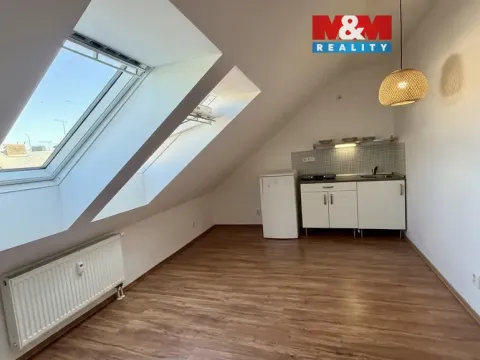 Pronájem bytu 1+kk, Olomouc - Hodolany, Zeyerova, 22 m2