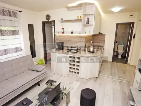 Prodej bytu 2+kk, Neratovice, 30 m2