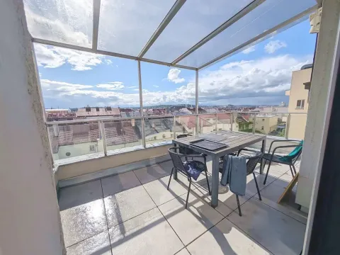 Pronájem bytu 1+1, Praha - Vinohrady, Londýnská, 46 m2