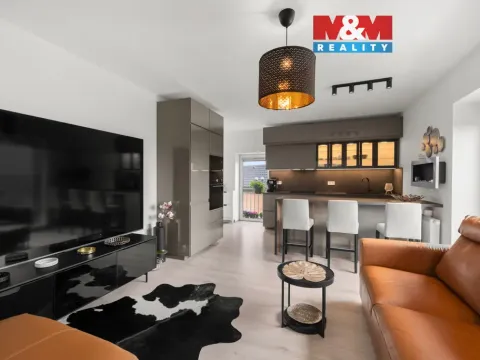 Prodej bytu 2+kk, Stochov, Zahradní, 62 m2