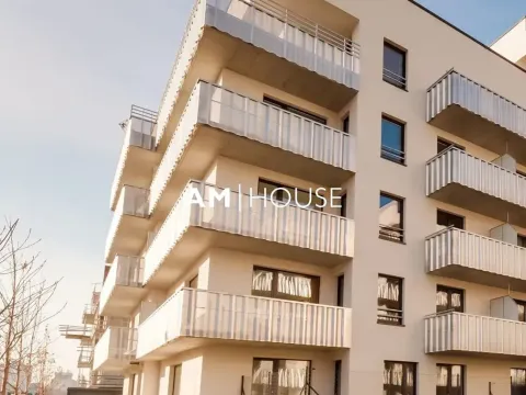 Pronájem garáže, Praha - Strašnice, Zvěřinova, 10 m2