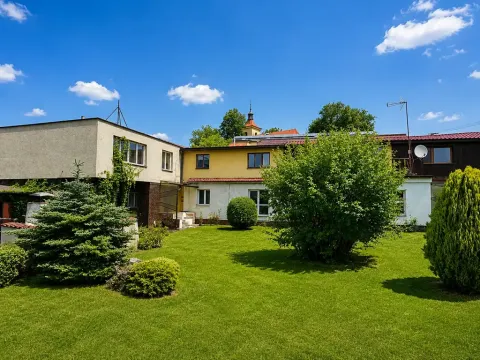 Prodej vícegeneračního domu, Svárov, 280 m2