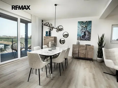 Prodej bytu 2+kk, Hradec Králové, Meruňková, 82 m2