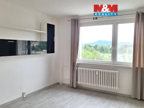 Pronájem bytu 1+1, Česká Lípa, Bardějovská, 41 m2