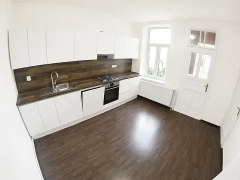 Pronájem bytu 3+1, Krnov, Svatováclavská, 95 m2