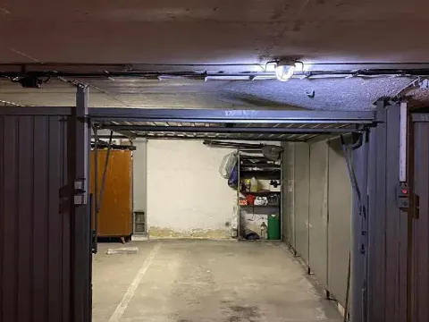 Pronájem garáže, Zlín, U Trojáku, 16 m2