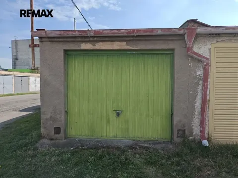 Pronájem garáže, Plzeň, Skladová, 17 m2