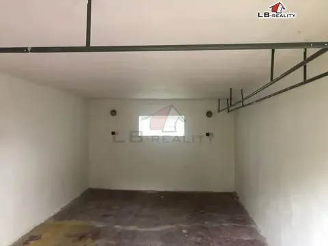 Pronájem garáže, Kolín, Třídvorská, 21 m2