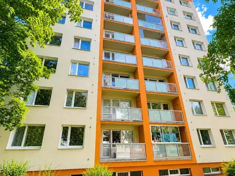 Prodej bytu 3+1, Zlín, Budovatelská, 68 m2
