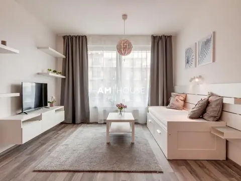 Pronájem bytu 1+1, Praha - Strašnice, Zvěřinova, 37 m2