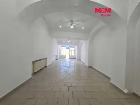 Pronájem obchodního prostoru, Kolín - Kolín I, Husova, 74 m2