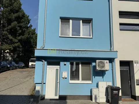 Prodej vícegeneračního domu, Brno, 164 m2
