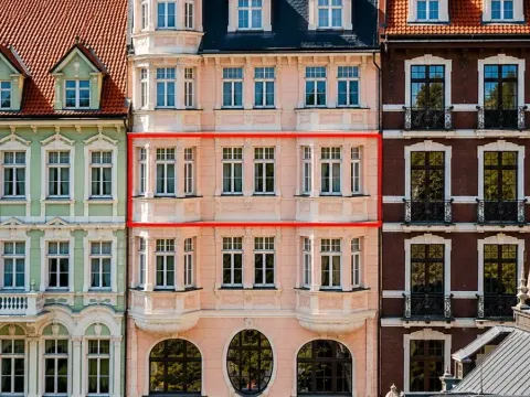 Prodej bytu 2+1, Karlovy Vary, Divadelní náměstí, 90 m2