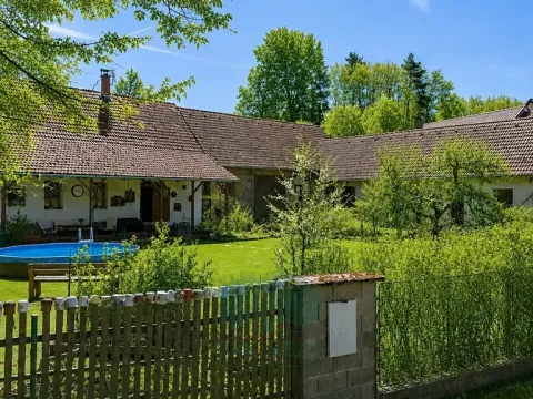 Prodej vícegeneračního domu, Skomelno, 284 m2