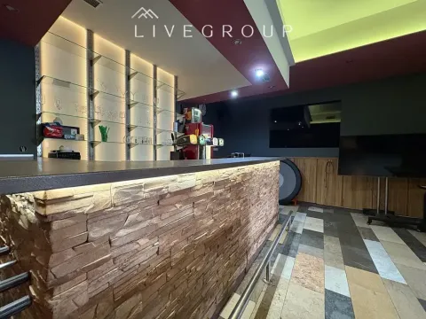 Pronájem restaurace, Brno, Makovského náměstí, 117 m2