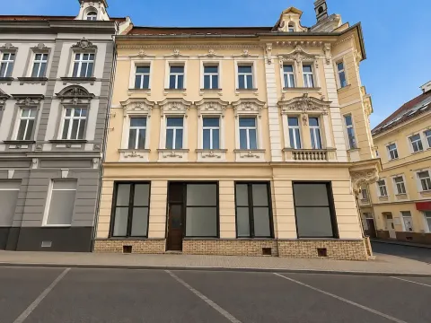 Pronájem obchodního prostoru, Teplice, Školní, 60 m2