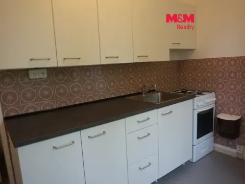 Pronájem bytu 3+1, Otrokovice - Kvítkovice, Hlavní, 60 m2