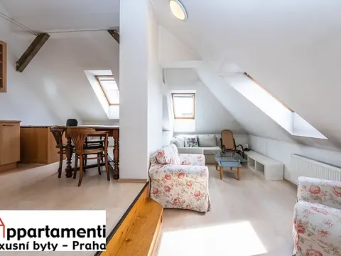 Prodej bytu 2+1, Praha - Nové Město, Ječná, 68 m2