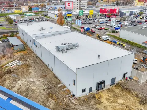 Pronájem výrobních prostor, Cheb, Karlova, 2200 m2