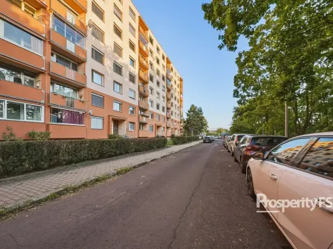 Prodej bytu 1+1, Ústí nad Labem - Severní Terasa, Zvonková, 42 m2