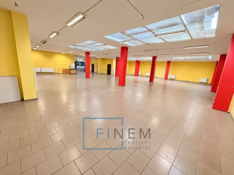 Pronájem obchodního prostoru, Kralupy nad Vltavou, 410 m2
