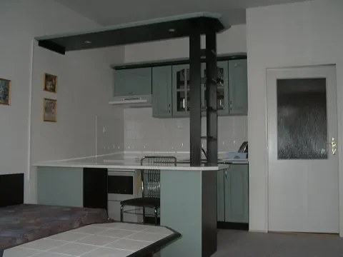 Pronájem bytu 1+kk, Hostivice, Školská, 28 m2