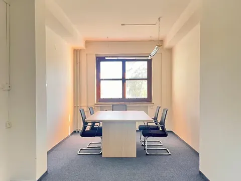 Pronájem kanceláře, Uherské Hradiště, Tř. Maršála Malinovského, 43 m2