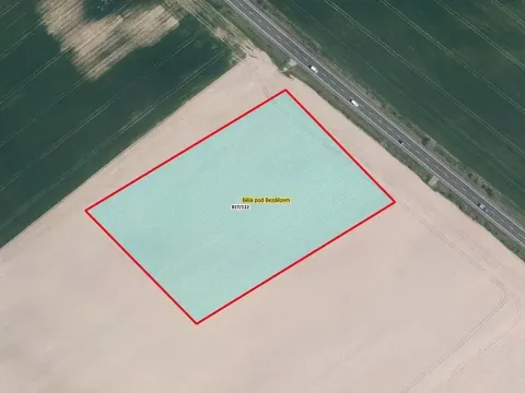 Prodej podílu pole, Bělá pod Bezdězem, 4095 m2