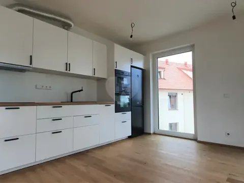 Pronájem bytu 2+kk, Praha - Královice, Ke Tvrzi, 47 m2