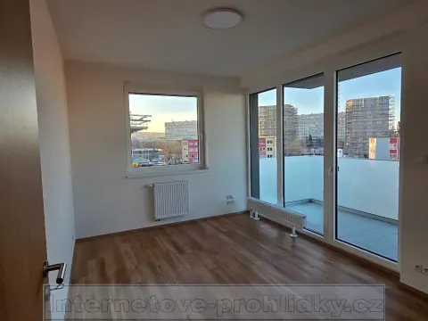 Pronájem bytu 2+kk, Praha - Modřany, 60 m2