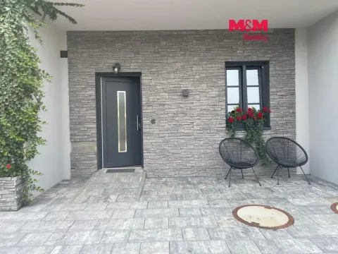 Pronájem bytu 1+kk, Nupaky, 30 m2