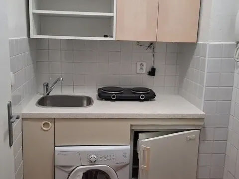 Pronájem bytu 1+kk, Praha - Vokovice, Evropská, 25 m2