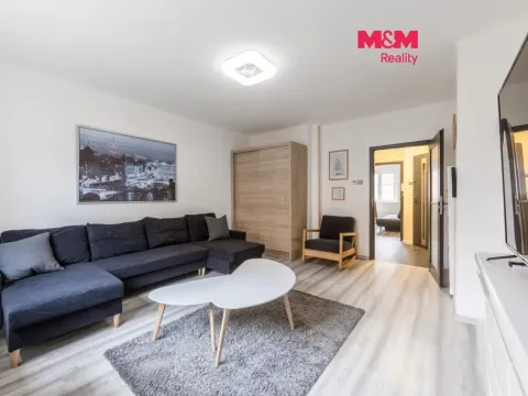 Pronájem bytu 2+kk, Karlovy Vary - Drahovice, Kvapilova, 37 m2
