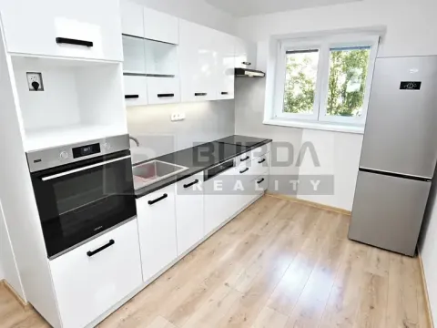 Pronájem bytu 2+1, Neratovice, 54 m2