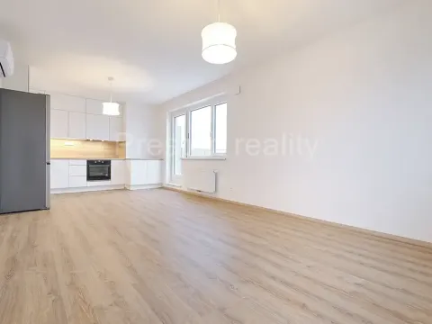 Pronájem bytu 4+kk, Praha - Kbely, Sedlářova, 91 m2
